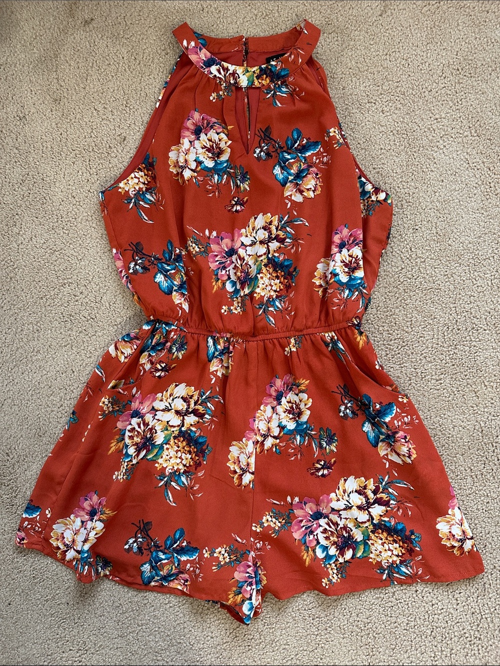 Floral Romper in Orange & Blue Like New, Juniors size small